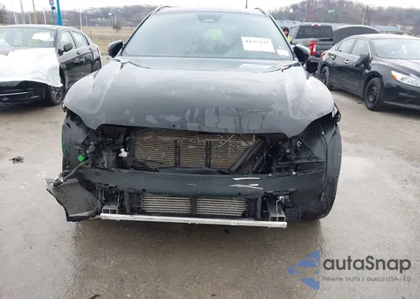 2024 Volvo Xc60 Recharge Plug-In Hybrid T8 Plus Dark Theme from USA, damaged, VIN YV4H60DL2R1782974